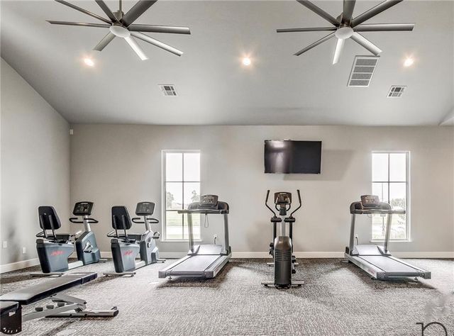 16421 Burgundy West Drive, Edmond, OK 73013