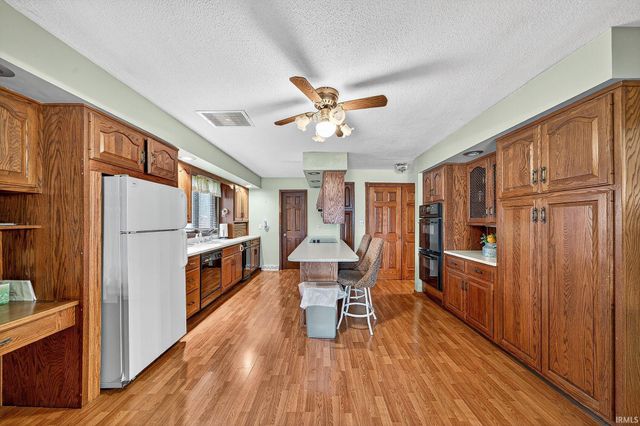 20782 S Lake Drive, Walkerton, IN 46574