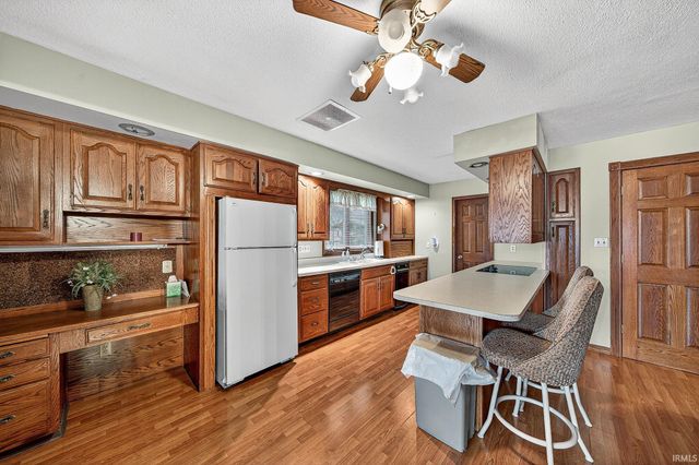 20782 S Lake Drive, Walkerton, IN 46574