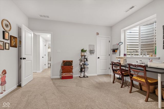128 Creststone Boulevard, Westfield, IN 46074
