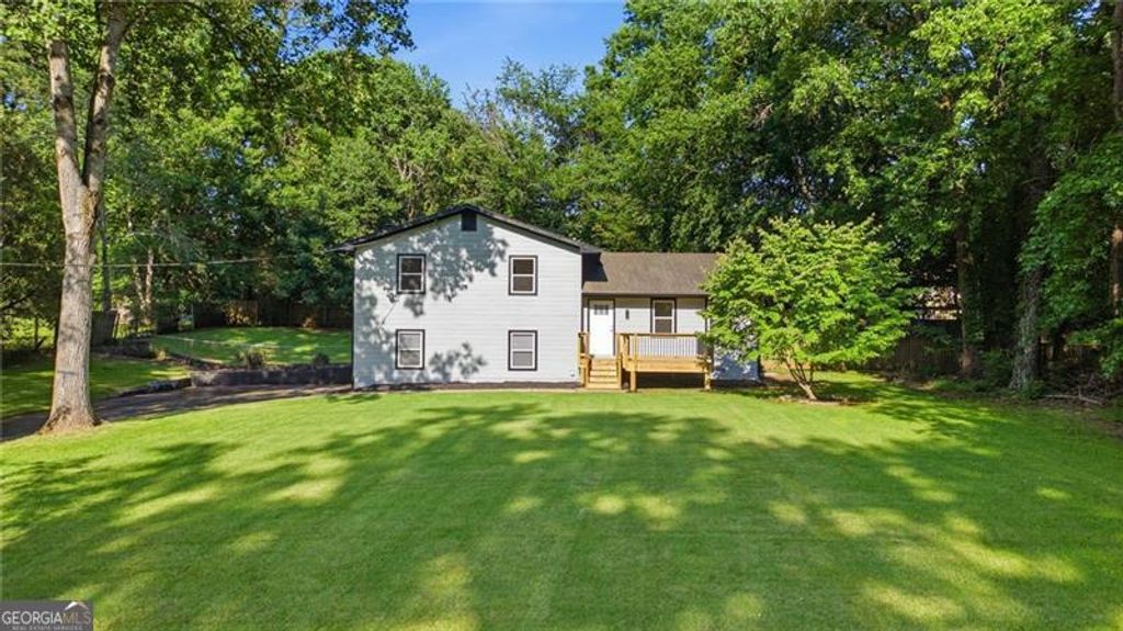 2420 Red Fox Run NW, Acworth, GA 30101