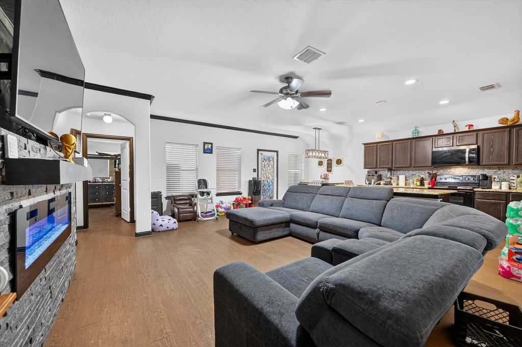2365 Old Leonard Street, Fort Worth, TX 76119 — photo 4