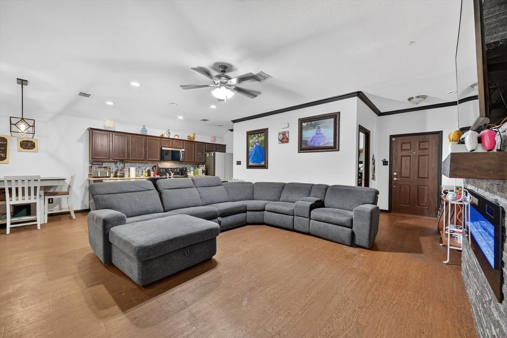 2365 Old Leonard Street, Fort Worth, TX 76119 — photo 5