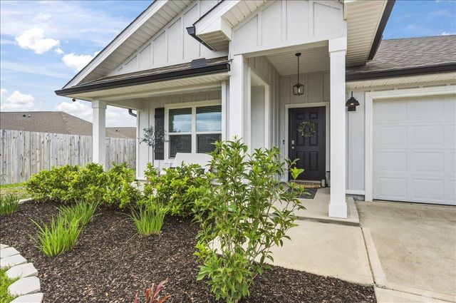 943 Sandbar Loop, Crestview, FL 32539