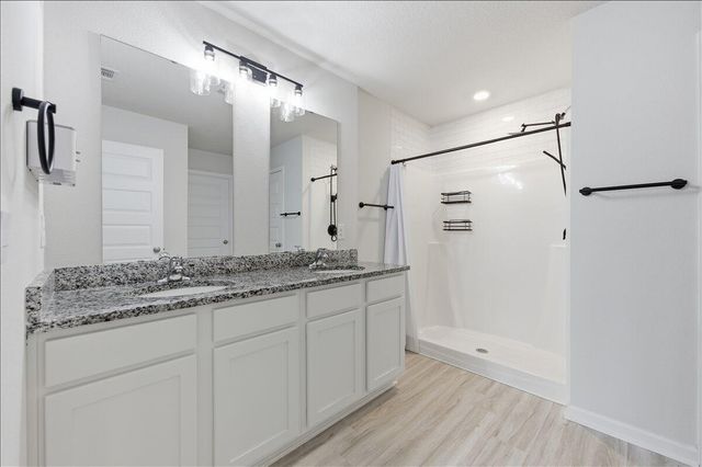 943 Sandbar Loop, Crestview, FL 32539
