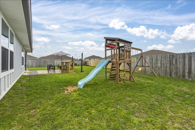 943 Sandbar Loop, Crestview, FL 32539