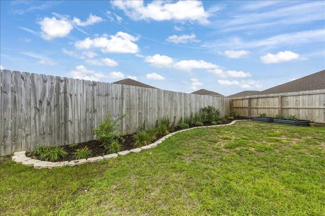 943 Sandbar Loop, Crestview, FL 32539