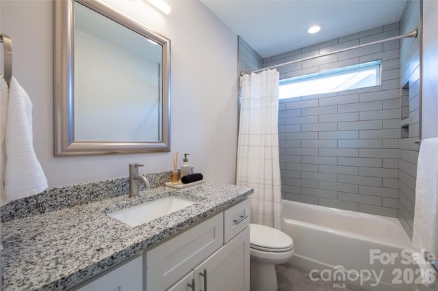 20 Loblolly Lane, Asheville, NC 28803
