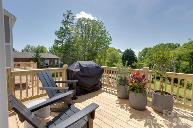 20 Loblolly Lane, Asheville, NC 28803