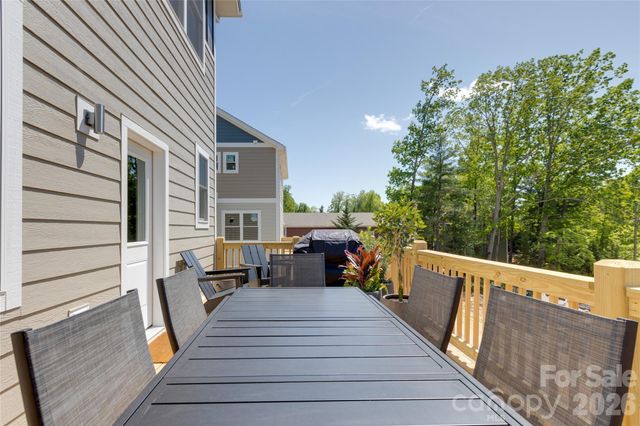20 Loblolly Lane, Asheville, NC 28803