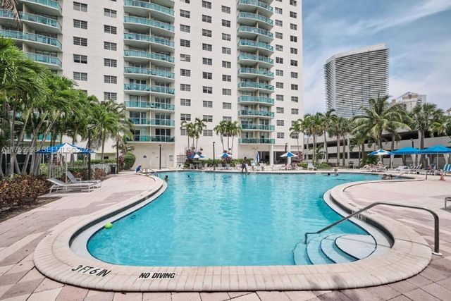 19370 Collins Avenue 614, Sunny Isles Beach, FL 33160