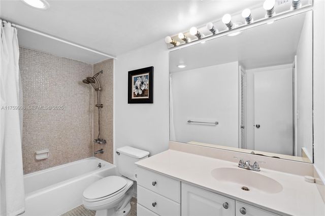 19370 Collins Avenue 614, Sunny Isles Beach, FL 33160