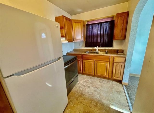 732 Idlewood Ave, Carnegie, PA 15106