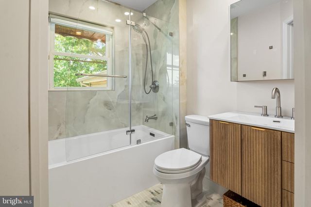 6308 IVYMOUNT RD, Baltimore, MD 21209