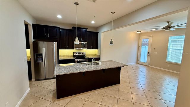 8569 VEDDER LANE, Orlando, FL 32832
