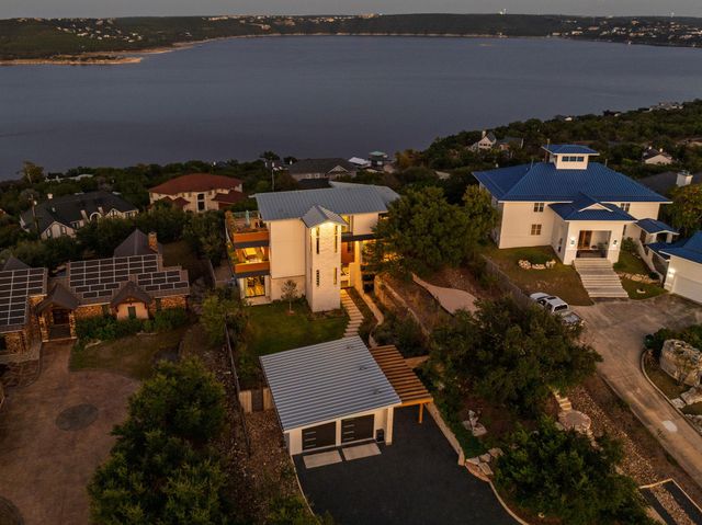 5004 McIntyre CIR, Austin, TX 78734