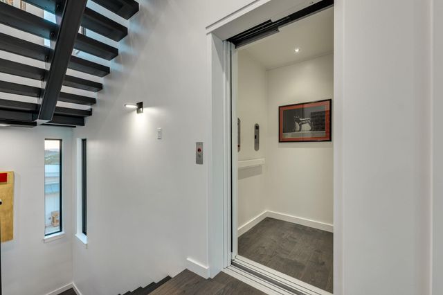 5004 McIntyre CIR, Austin, TX 78734