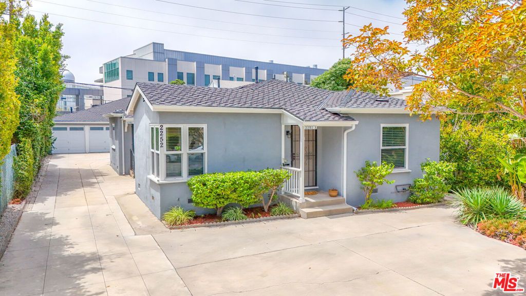2252 20th Street, Santa Monica, CA 90405 — photo 3