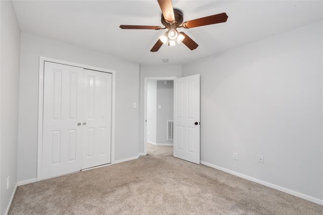 6 Vinca Trail, Spring, TX 77382