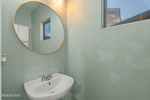 181 W Camino Espiga, Sahuarita, AZ 85629