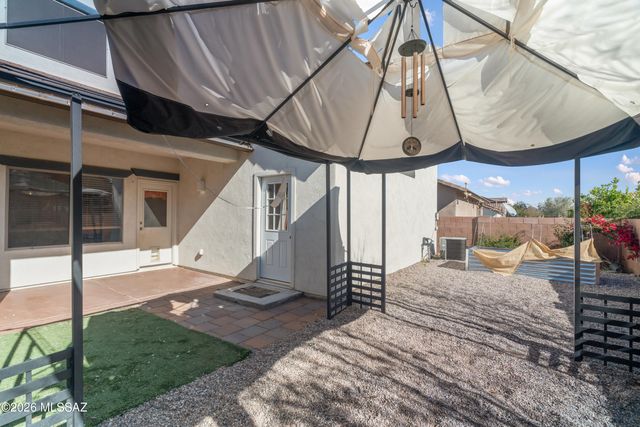 181 W Camino Espiga, Sahuarita, AZ 85629