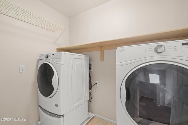 181 W Camino Espiga, Sahuarita, AZ 85629