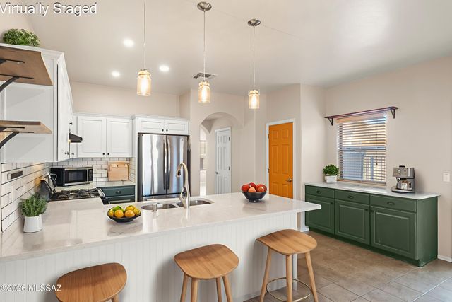 181 W Camino Espiga, Sahuarita, AZ 85629