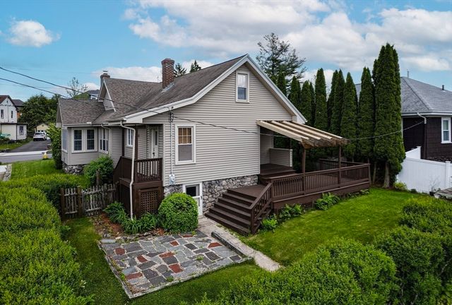 53 Hillcroft Ave, Worcester, MA 01606