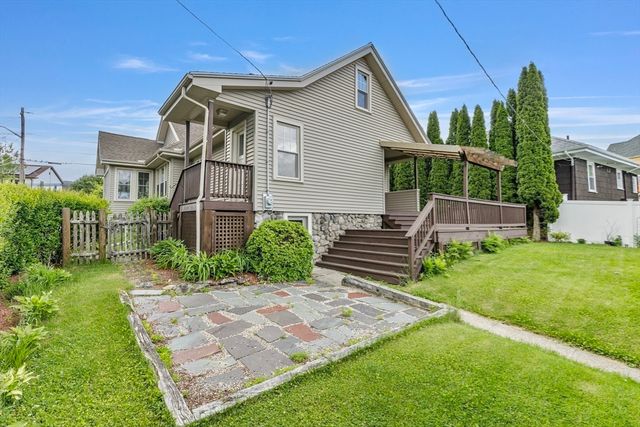 53 Hillcroft Ave, Worcester, MA 01606