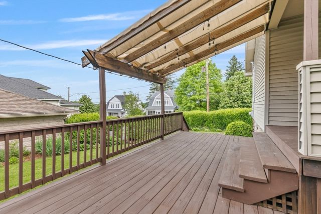 53 Hillcroft Ave, Worcester, MA 01606