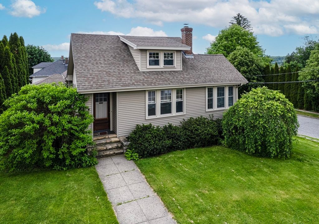 53 Hillcroft Ave, Worcester, MA 01606