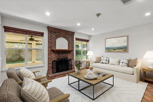 304 Marigold LN, Cedar Park, TX 78613