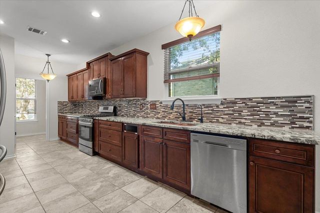 304 Marigold LN, Cedar Park, TX 78613