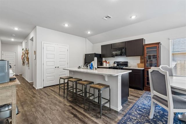 1114 Foal Drive, Guthrie, OK 73044