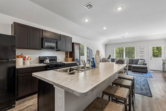 1114 Foal Drive, Guthrie, OK 73044