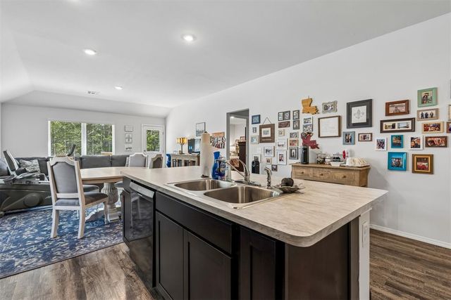 1114 Foal Drive, Guthrie, OK 73044