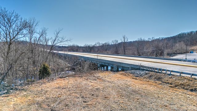 143 Missouri Lane, Pineville, MO 64856