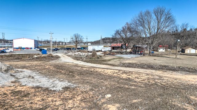 143 Missouri Lane, Pineville, MO 64856