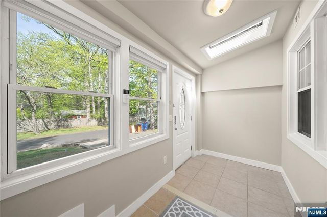 267 Hickory Avenue, Tenafly, NJ 07670