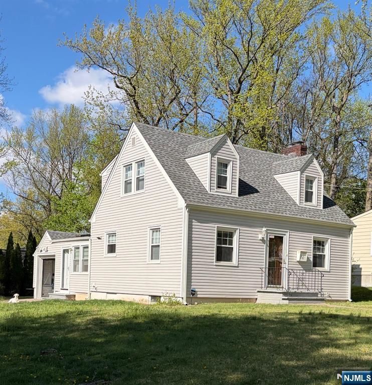 267 Hickory Avenue, Tenafly, NJ 07670