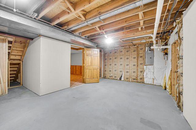 839 Hunter Drive, Westville, IN 46391