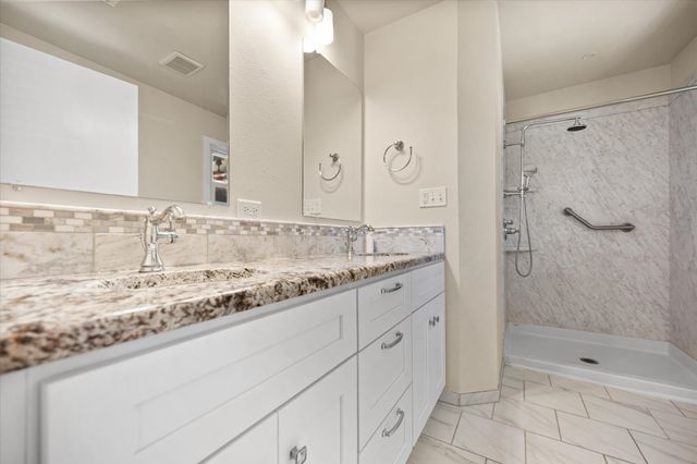 3813 Brookdale Road, Benbrook, TX 76116