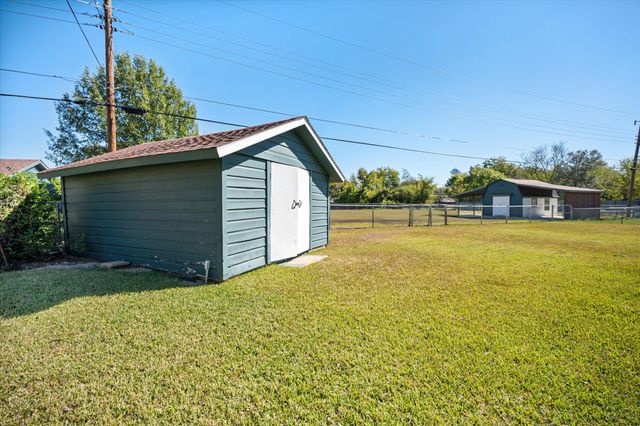3813 Brookdale Road, Benbrook, TX 76116