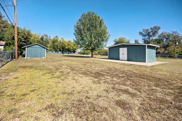3813 Brookdale Road, Benbrook, TX 76116