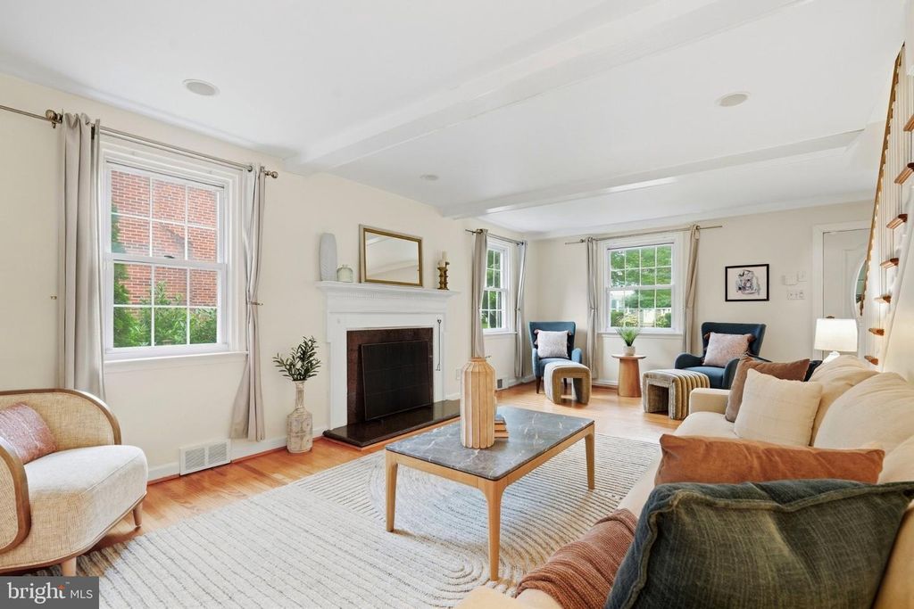 606 LATHAM DR, WYNNEWOOD, PA 19096 — photo 4