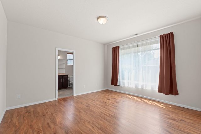 1999 N Wolfe Penn St, Liberty Lake, WA 99019