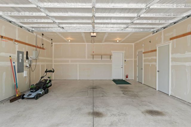 1999 N Wolfe Penn St, Liberty Lake, WA 99019