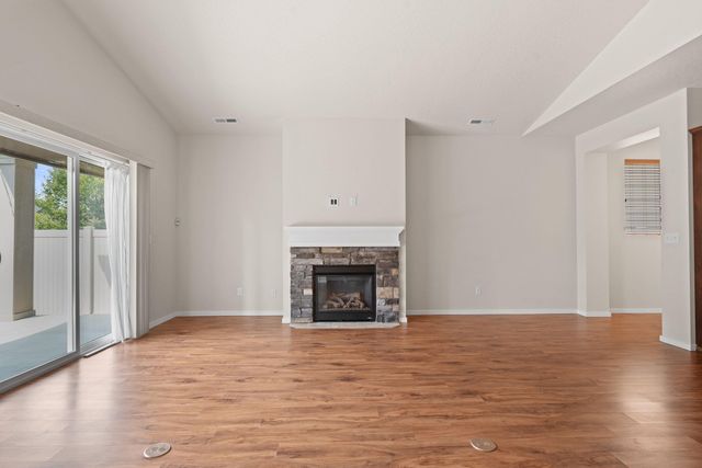 1999 N Wolfe Penn St, Liberty Lake, WA 99019
