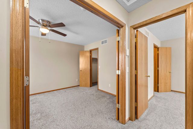 356 Gironde Court, Woodbury, MN 55125