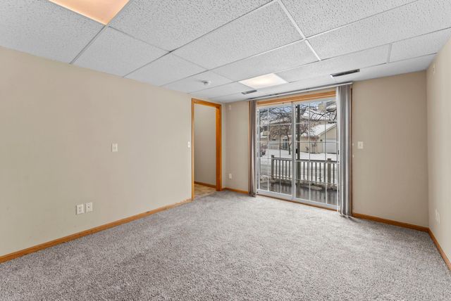 356 Gironde Court, Woodbury, MN 55125